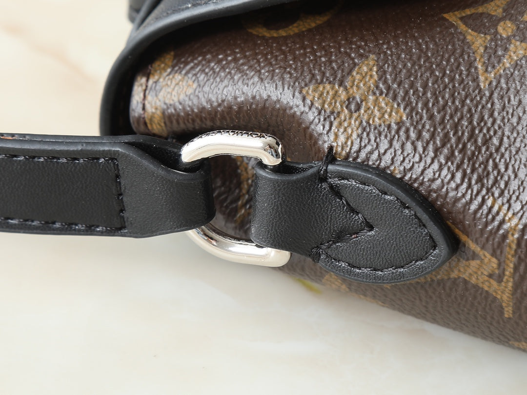 Designer Crossbody Bag for Women LEM301