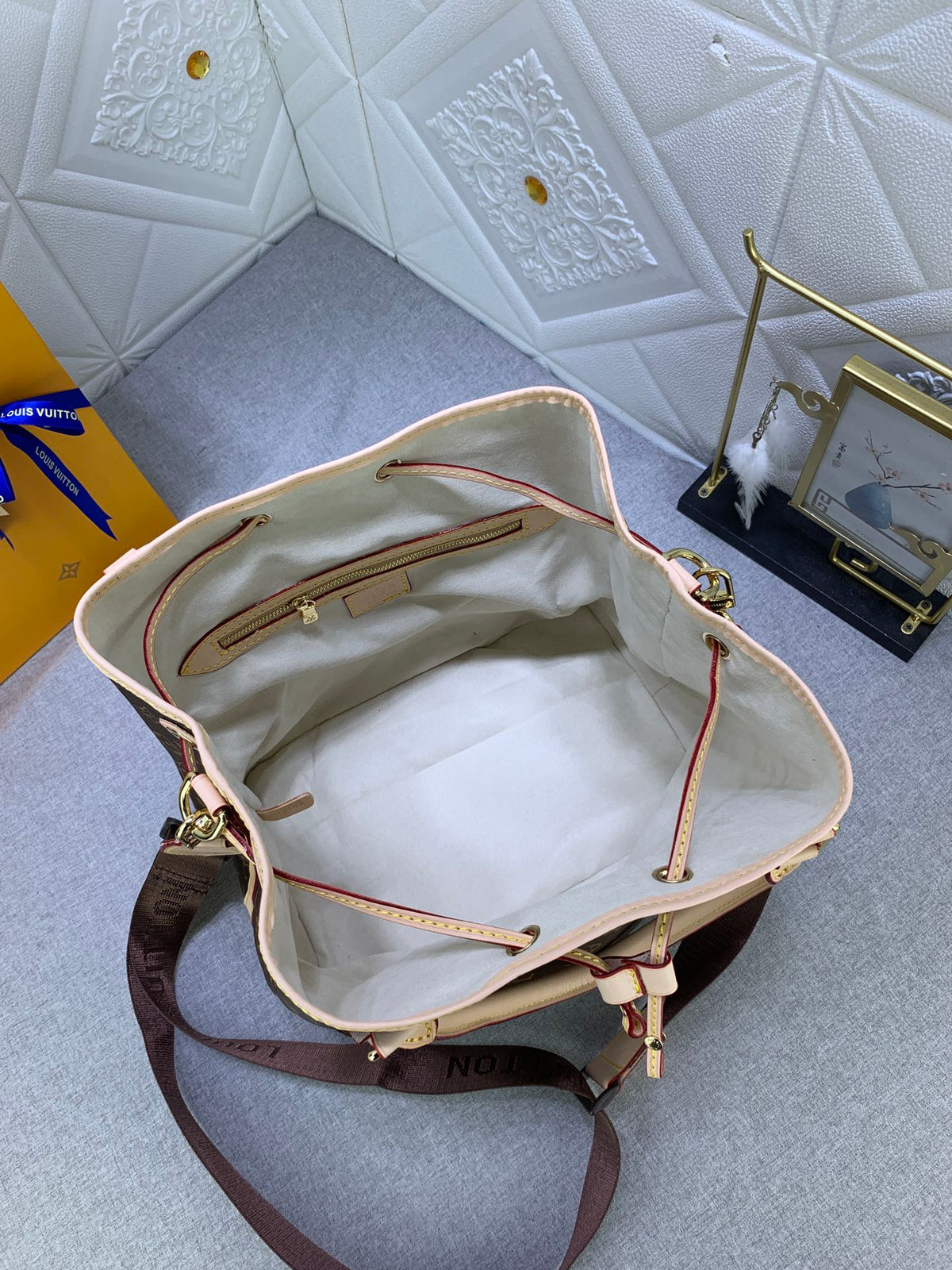 Fashion Bag for Women 29x28x19cm LEM58