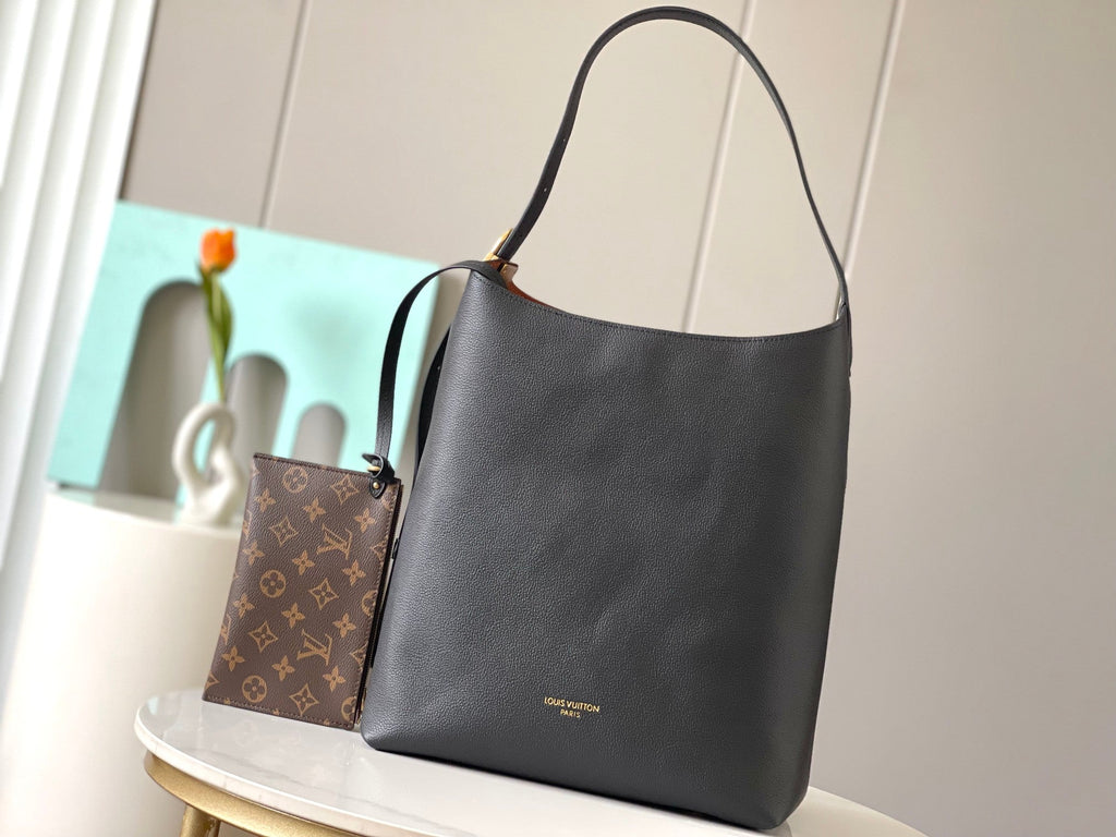 Genuine Leather Crossbody Bag for Women 28x16x24cm LEM346