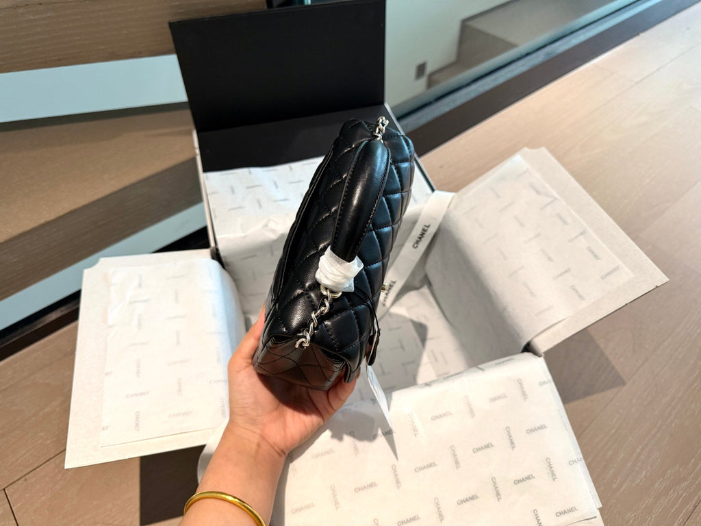 Designer Black/White Crossbody Bag for Women 20cm CEM250