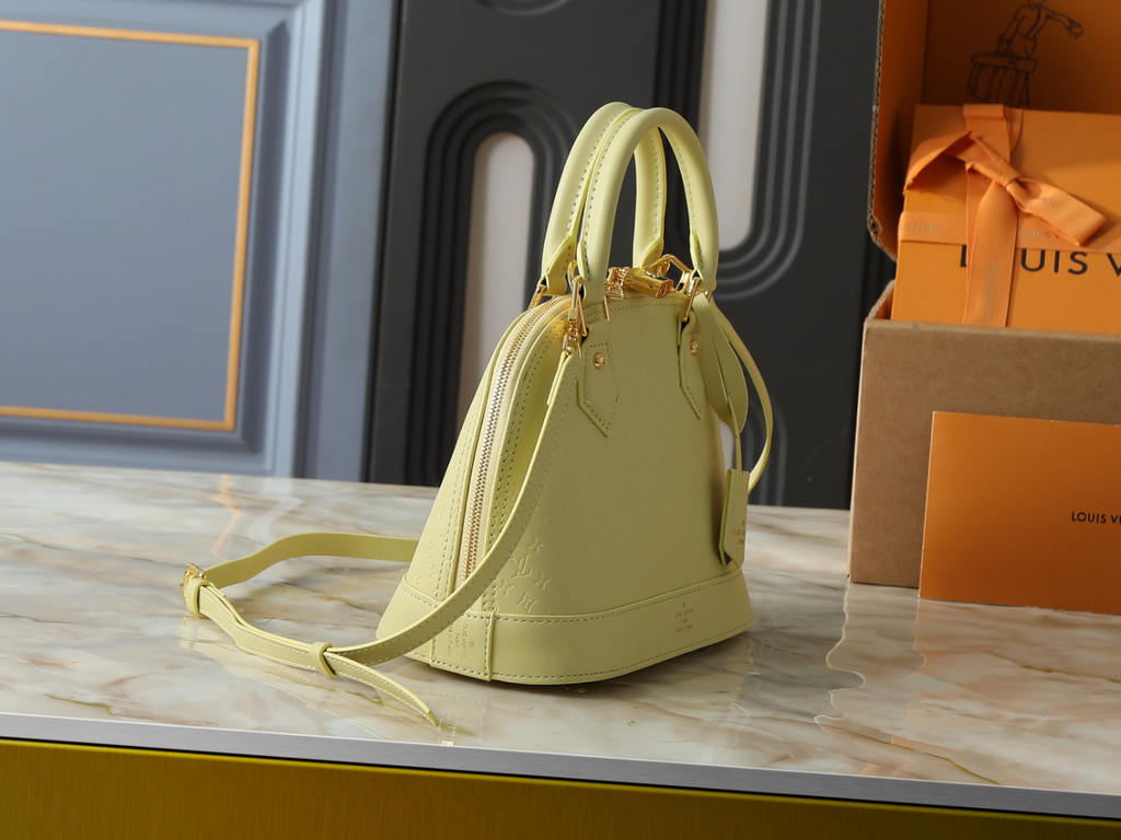 Black/Beige Handbag for Women 23.5x17.5x11.5cm LEM436