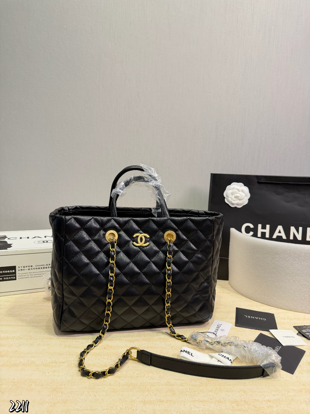 Black/White Handbag for Women 31*23cm CEM291