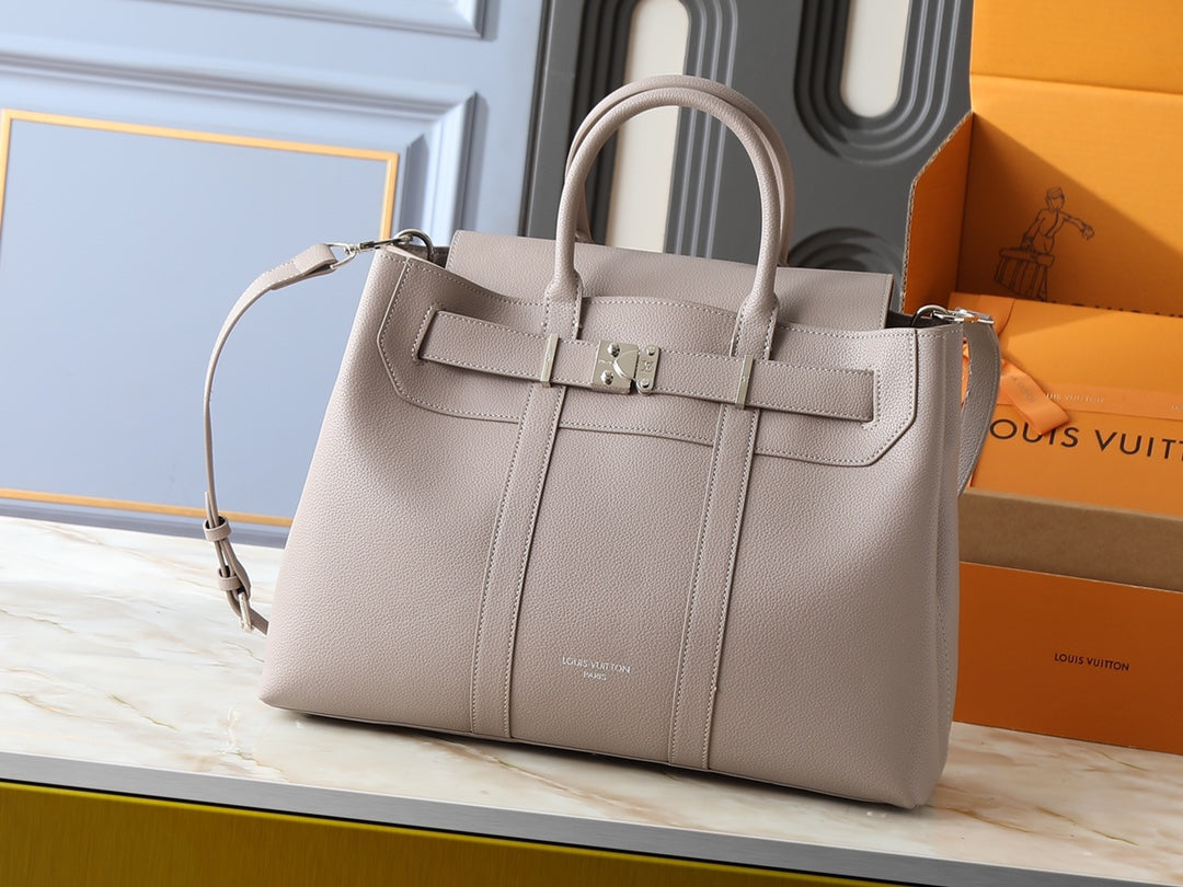 Designer Shoulder Bag for Women LEM298