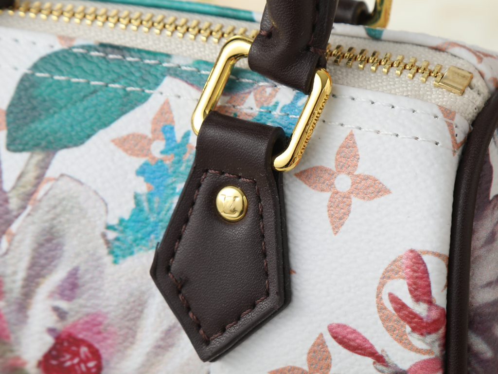 Fashion Handbag for Women 16cm LEM413