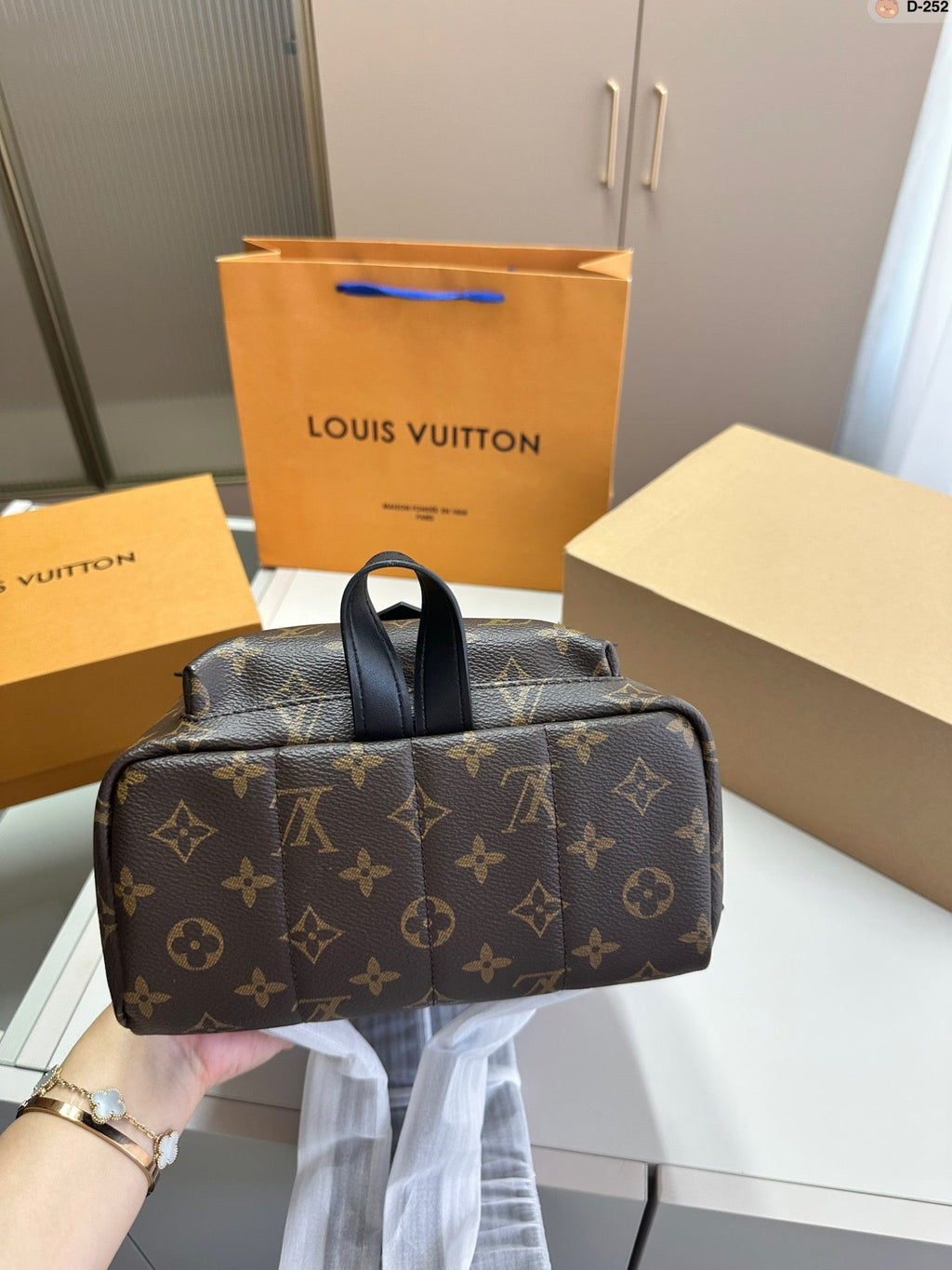 Fashion Bag for Women 23*13*25cm LEM155