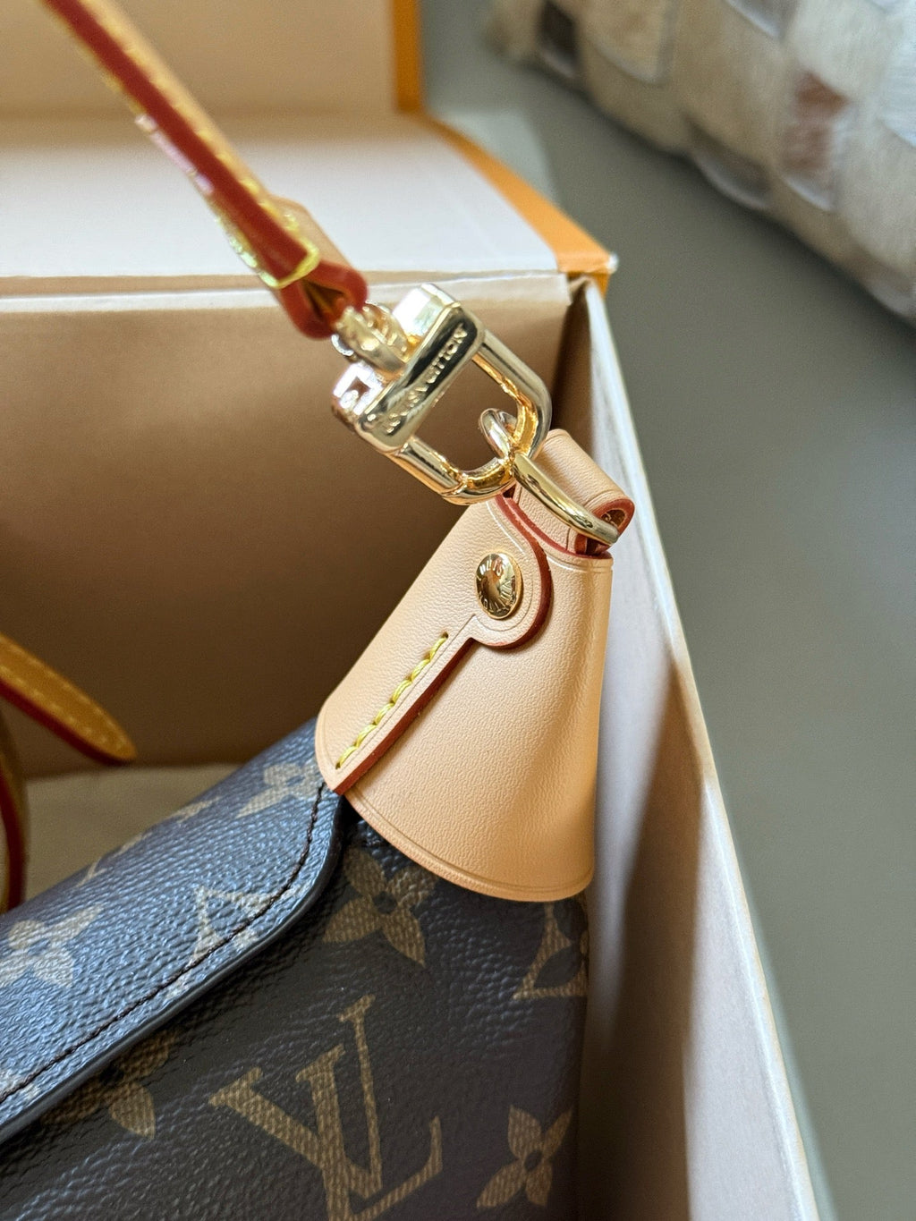 Fashion Bag for Women 21.5*12cm LEM315