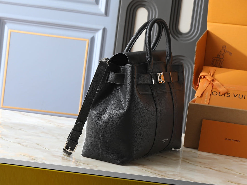 Designer Shoulder Bag for Women LEM298