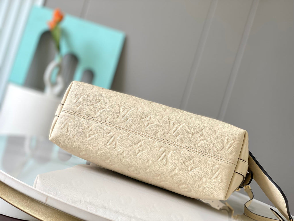 Genuine Leather Crossbody Bag for Women 27x22x10.5cm LEM354