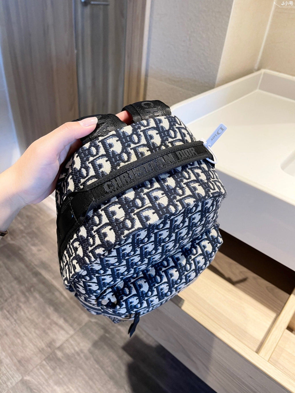 Fashion Bag for Women 23*13*33cm DEM106