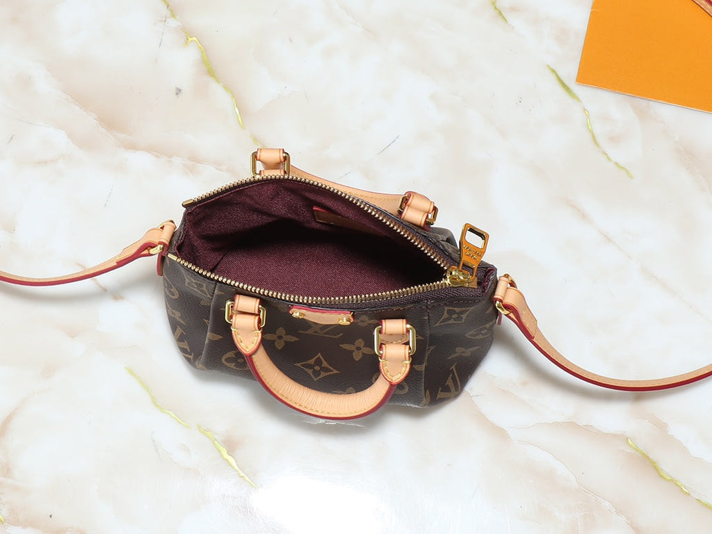Designer Brown Shoulder Bag for Women 17x11x6cm LEM246
