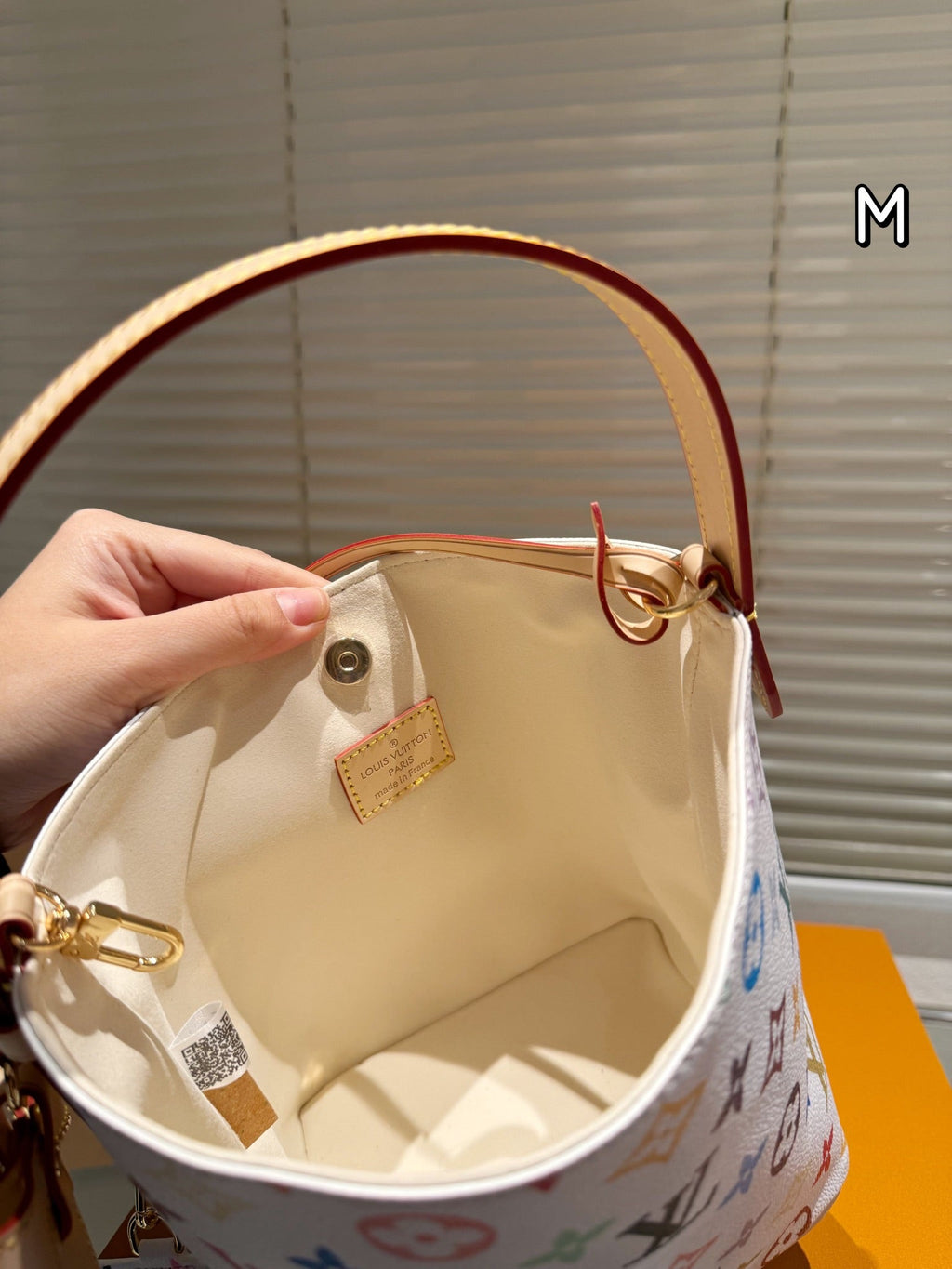 Fashion Bag for Women 17*19cm LEM205