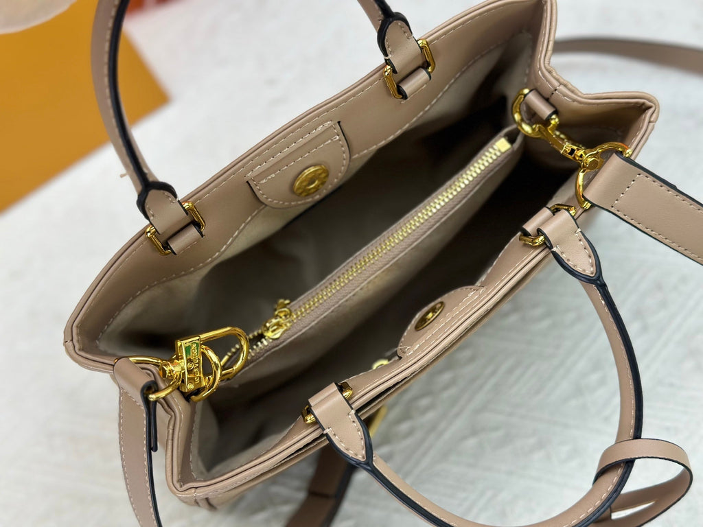 Designer Crossbody Bag for Women 30x19.5x12cm LEM286