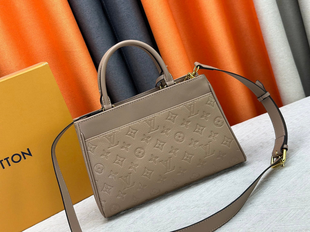 Designer Crossbody Bag for Women 30x19.5x12cm LEM286