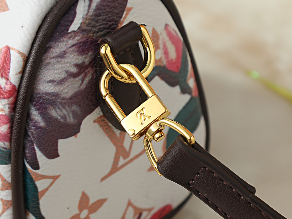 Fashion Handbag for Women 16cm LEM413