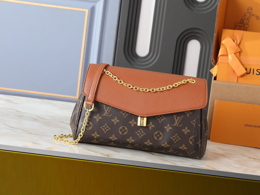Black Handbag for Women 30cm LEM336