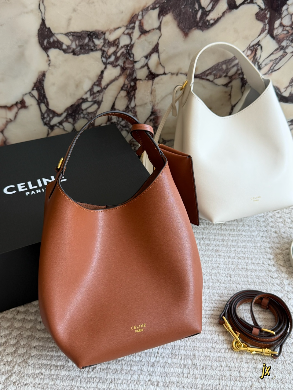 Black/White Handbag for Women 19x11.5x18cm CLEM39