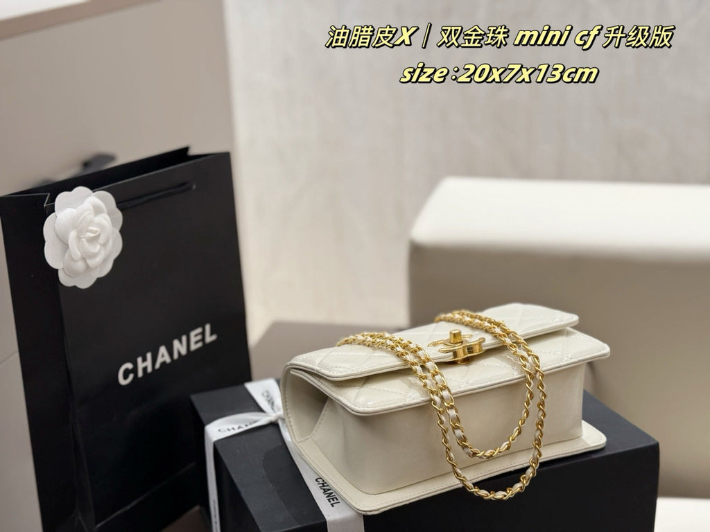 Black/White Handbag for Women 20*3*17cm CEM242