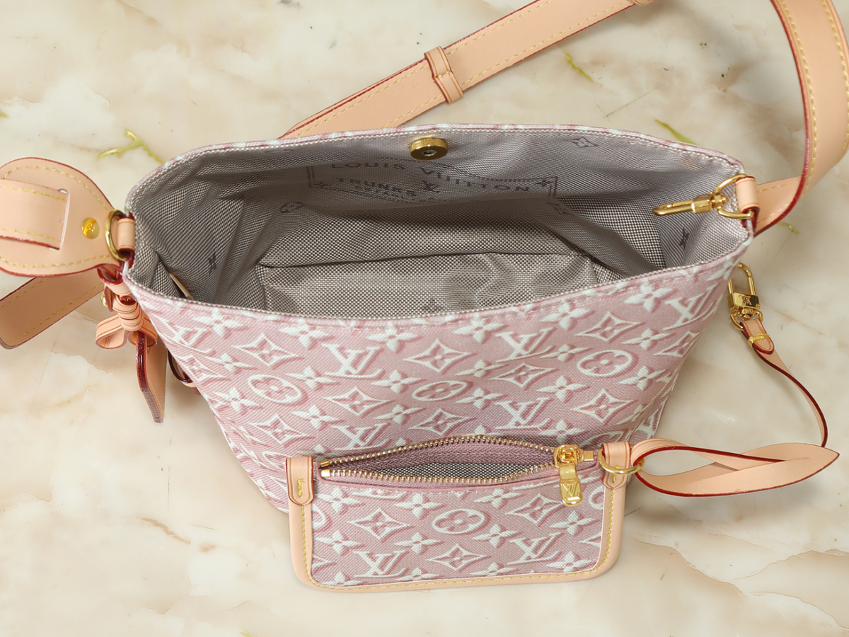 Gray/Pink Handbag for Women 16x18x12cm LEM485