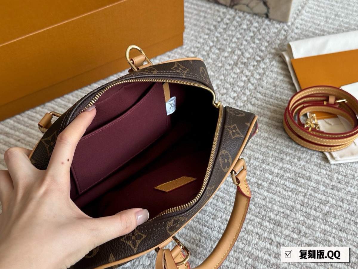 White/Brown Handbag for Women 27*19cm LEM517