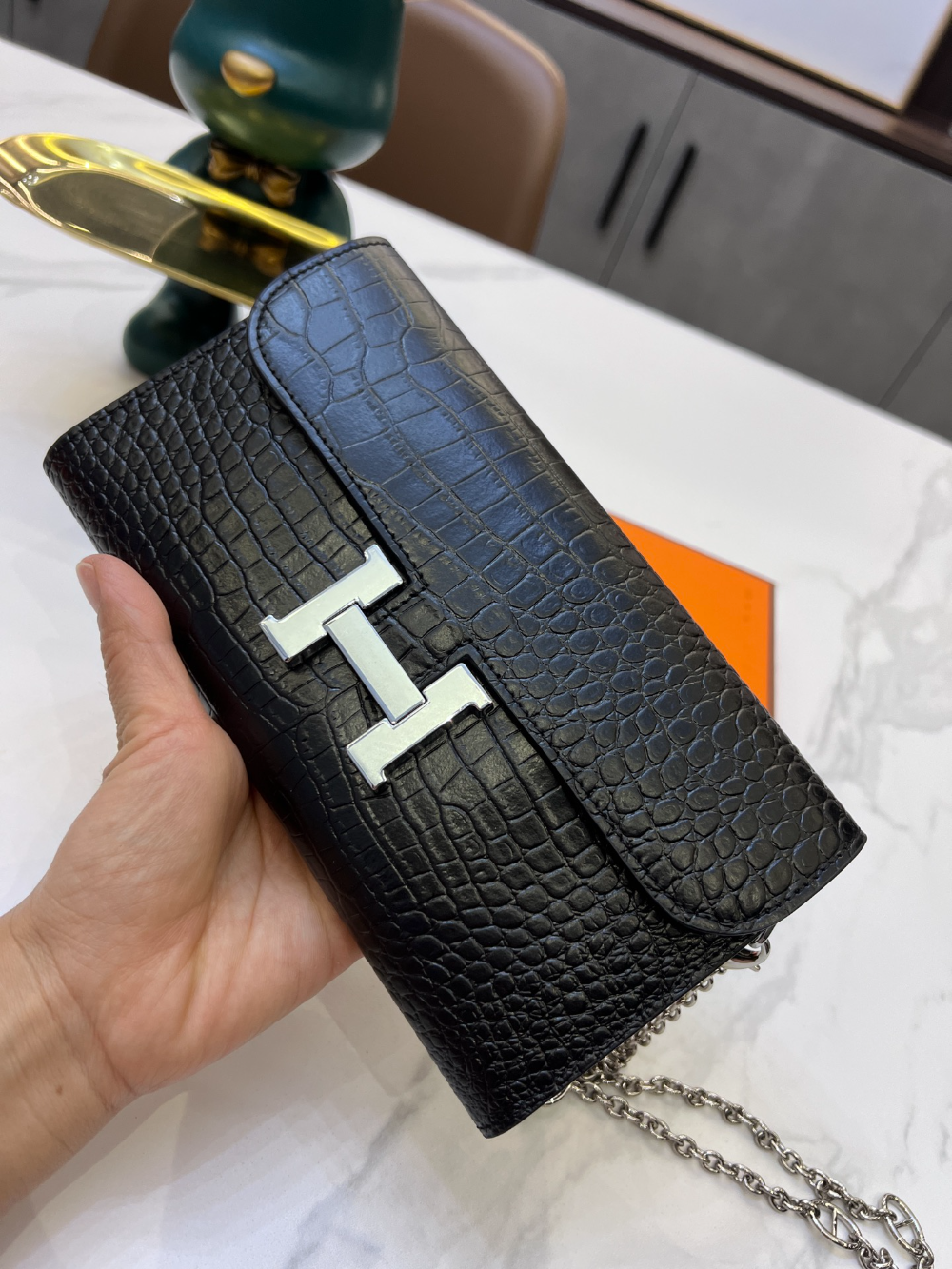 Black Handbag for Women 20*10cm HEM108