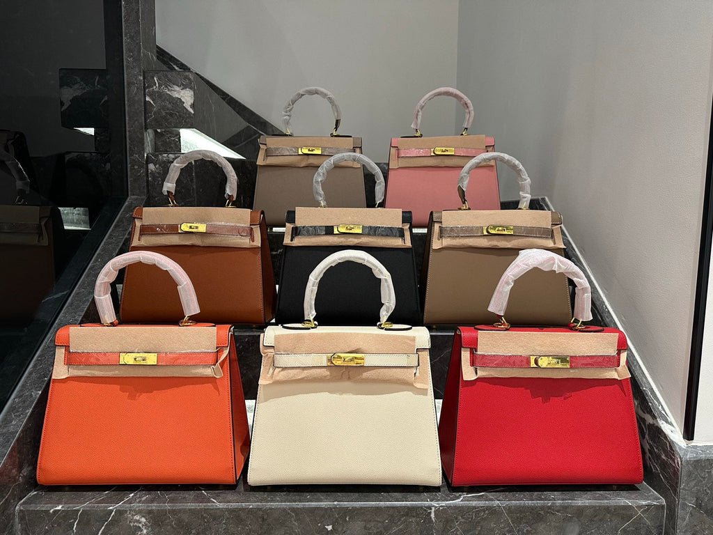 Designer Genuine Leather Crossbody Bag for Women 25cm HEM96