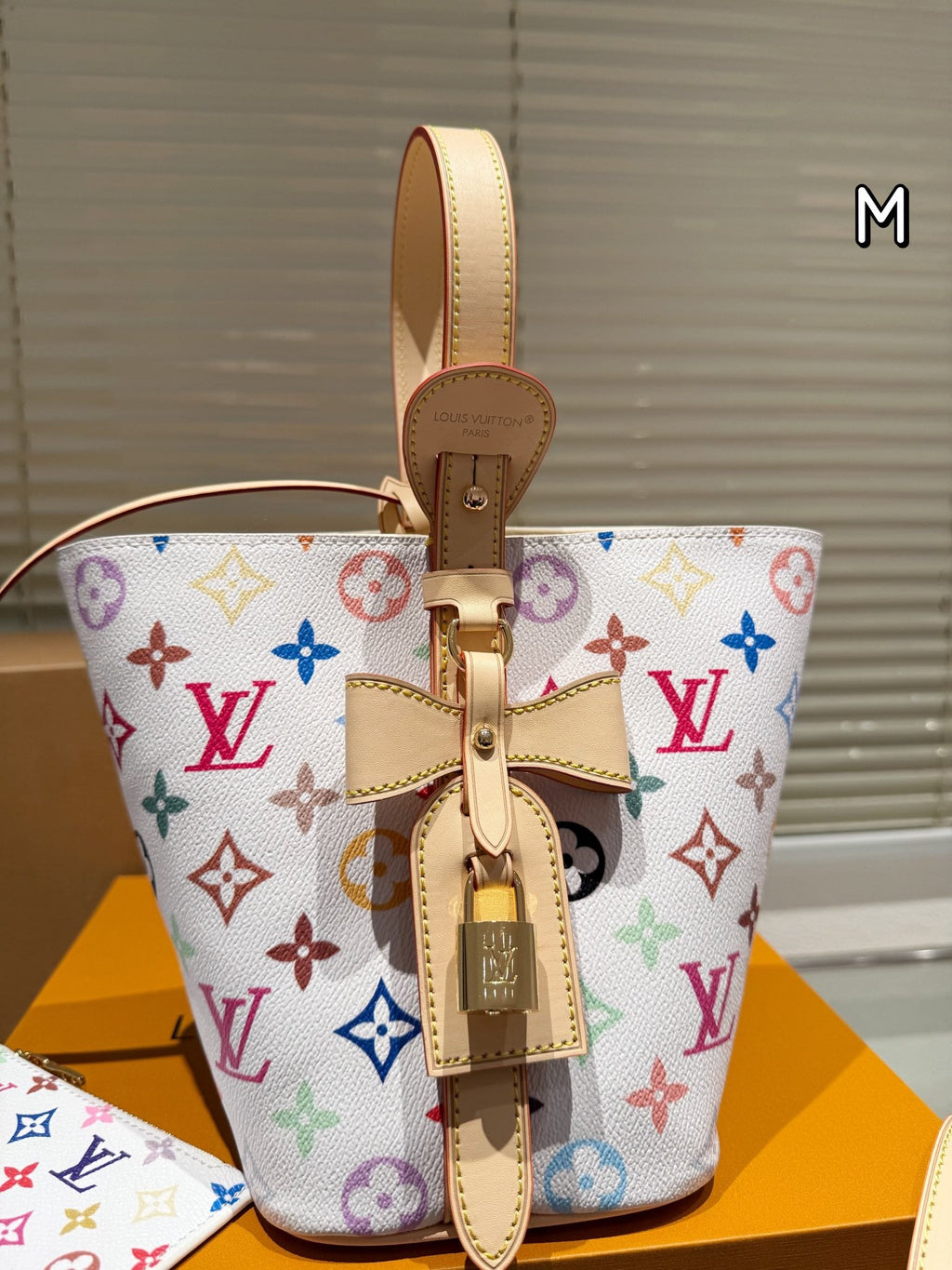 Fashion Bag for Women 17*19cm LEM205
