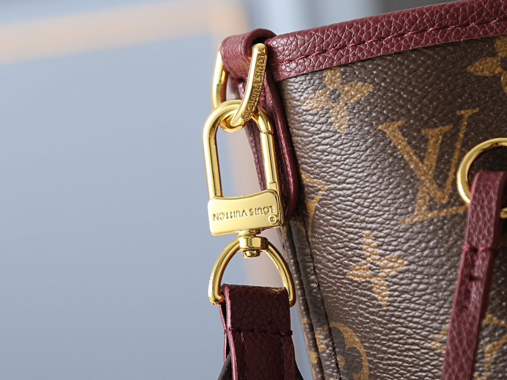 Brown Handbag for Women 31x28x14cm LEM489