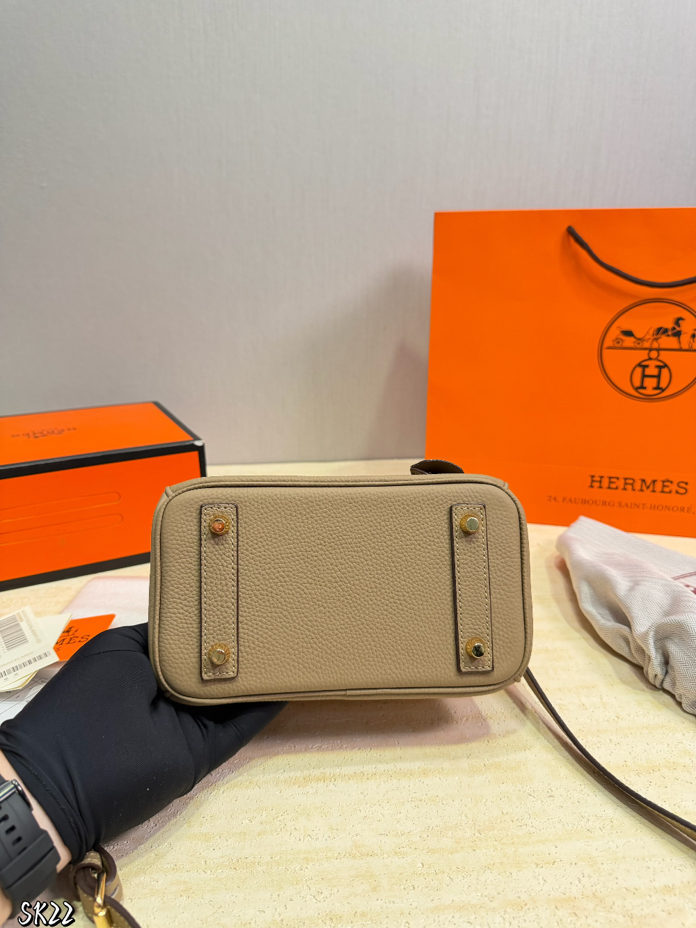 Fashion Handbag for Women 21*14cm HEM121