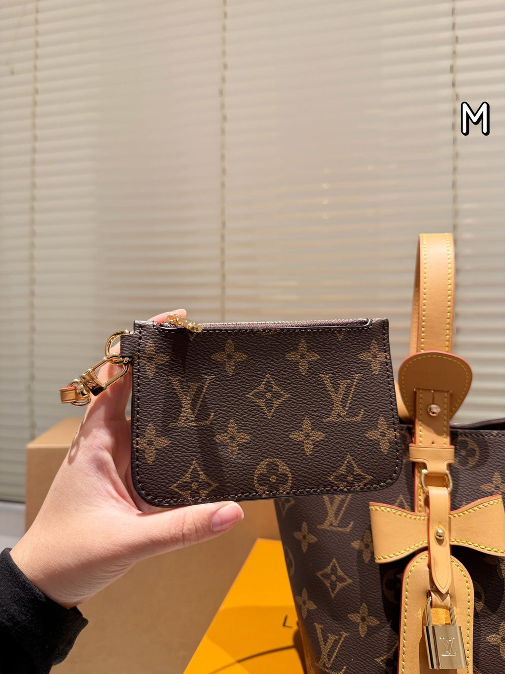 Fashion Bag for Women 17*19cm LEM205