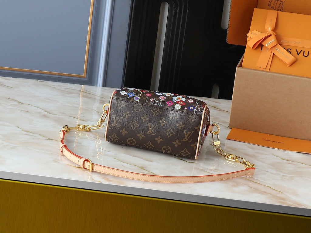 Designer Brown Shoulder Bag for Women 20.5x13.5x12.0cm LEM244