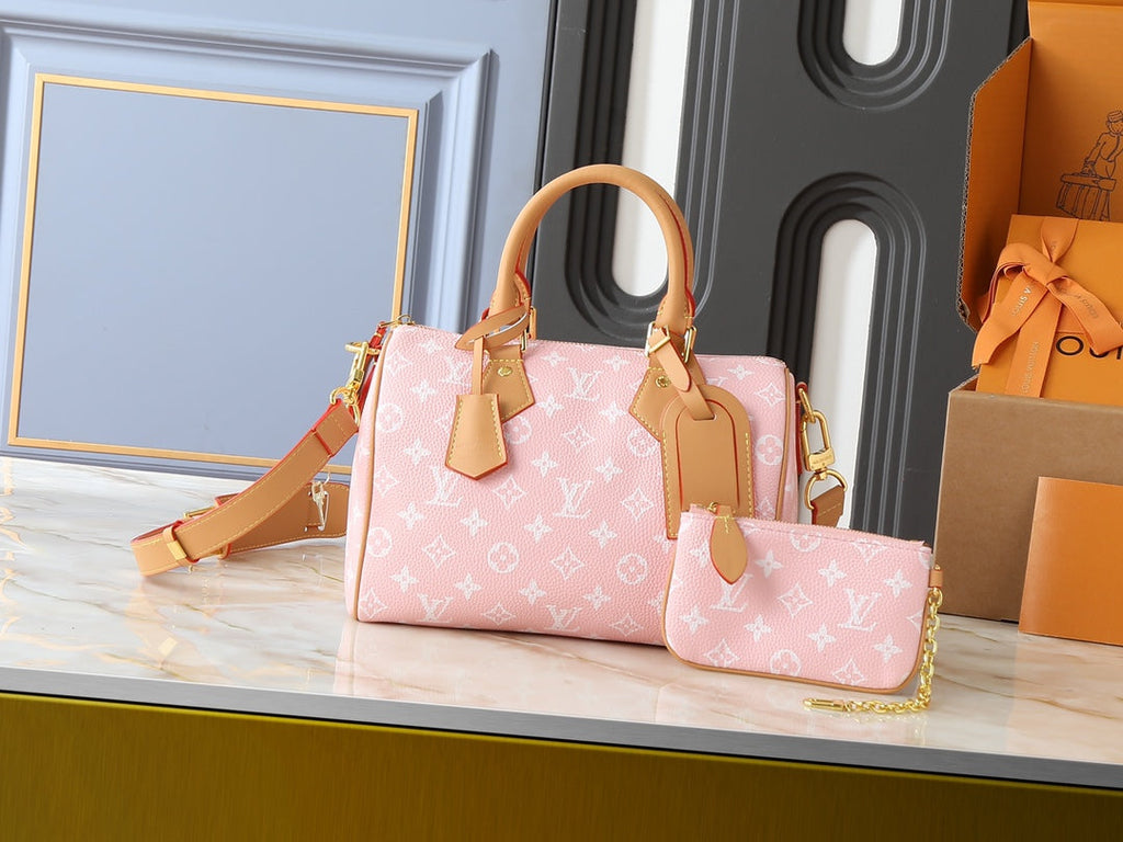 Designer Crossbody Bag for Women 25.0x15.0x15.0cm LEM341