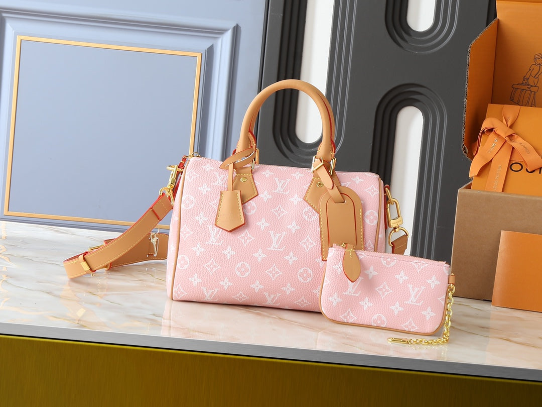 Designer Crossbody Bag for Women 25.0x15.0x15.0cm LEM341