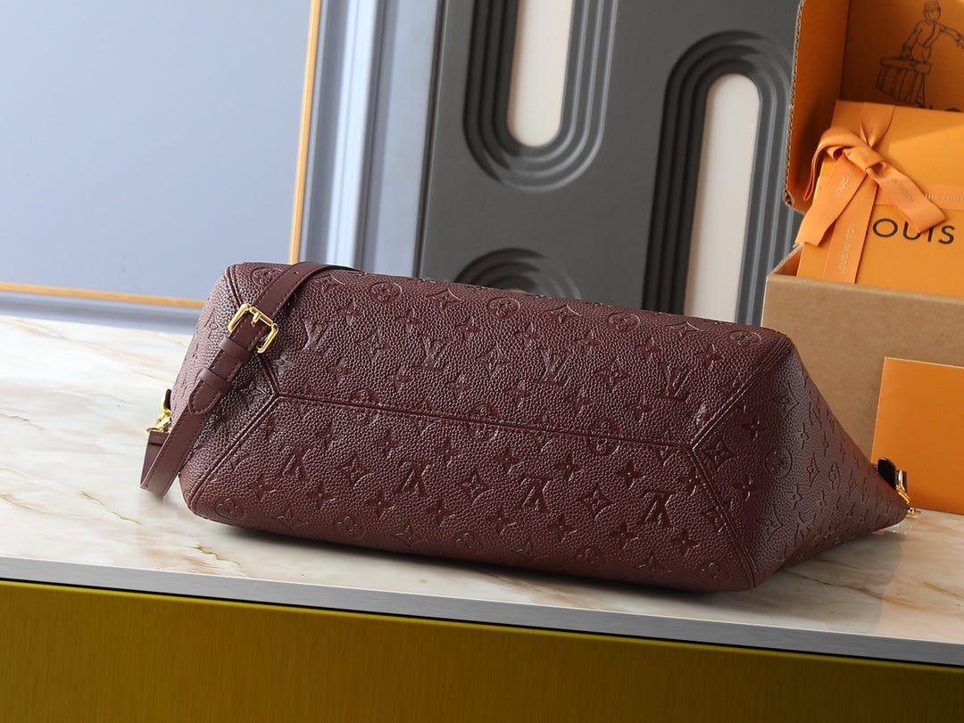Designer Crossbody Bag for Women LEM297