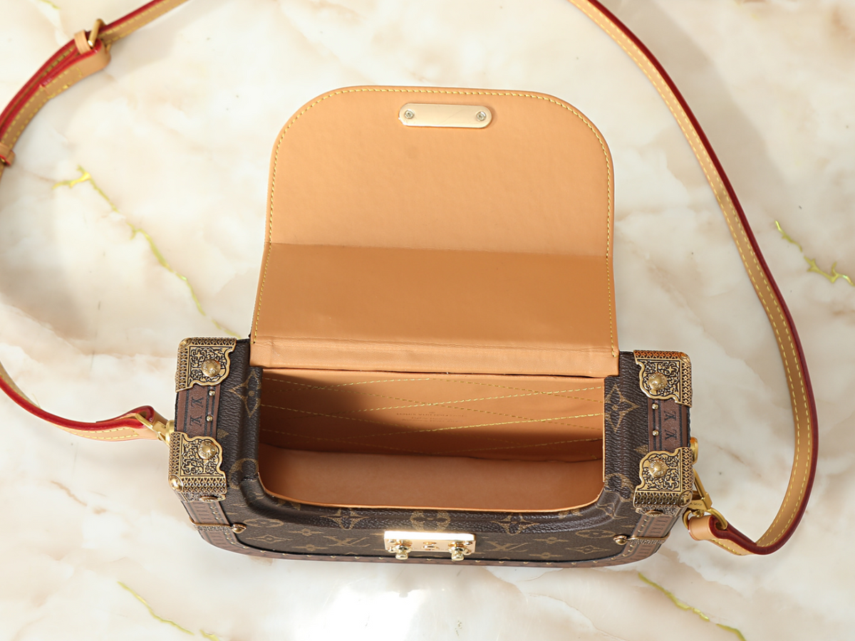 Fashion Handbag for Women 22x17x7cm LEM414