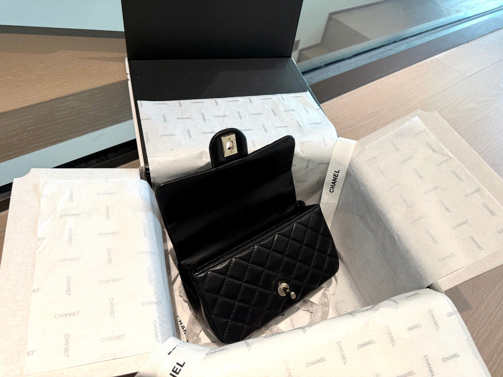 Designer Black/White Crossbody Bag for Women 20cm CEM250