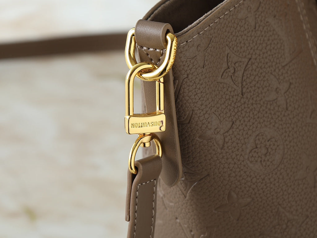 Designer Crossbody Bag for Women LEM297