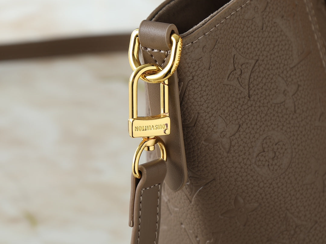 Designer Crossbody Bag for Women LEM297