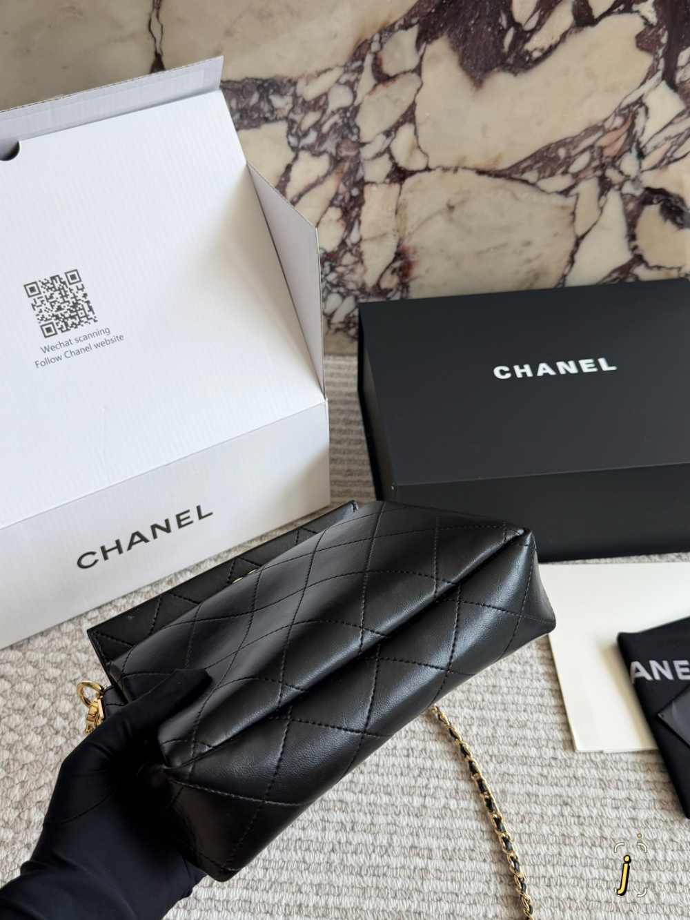 Black/White Handbag for Women 22*13cm CEM307