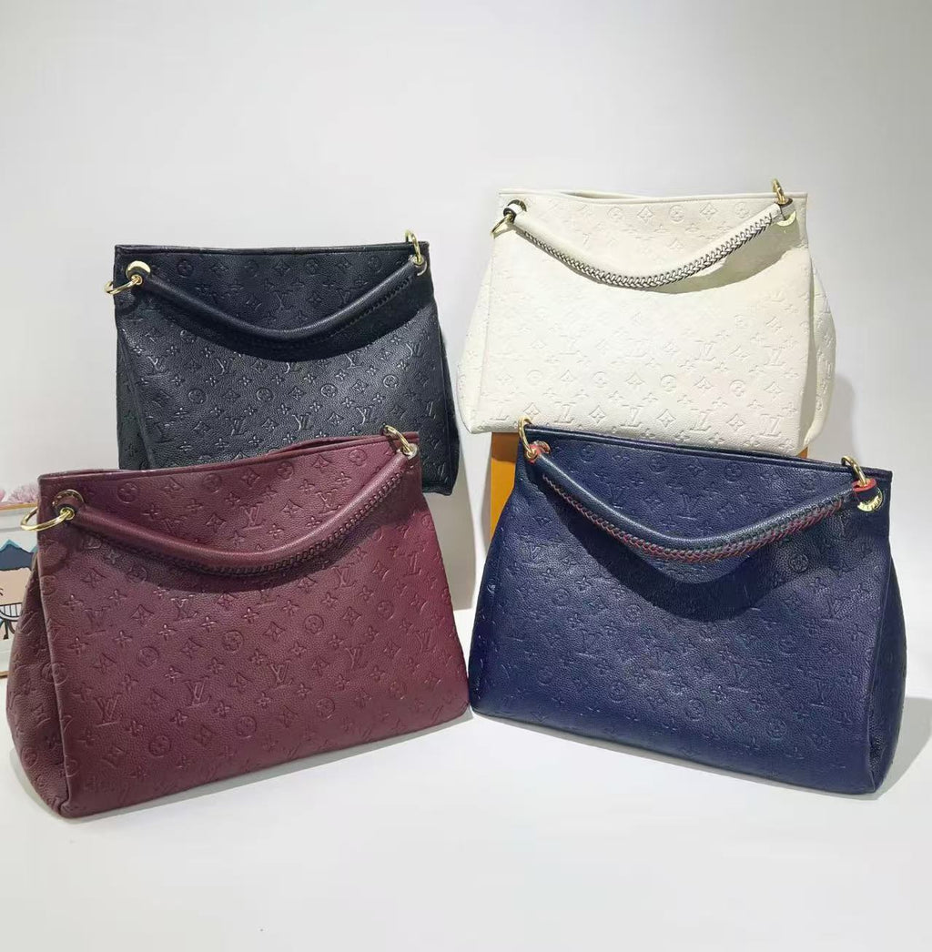 Black Handbag for Women 46.0x32.0x22.0cm LEM497
