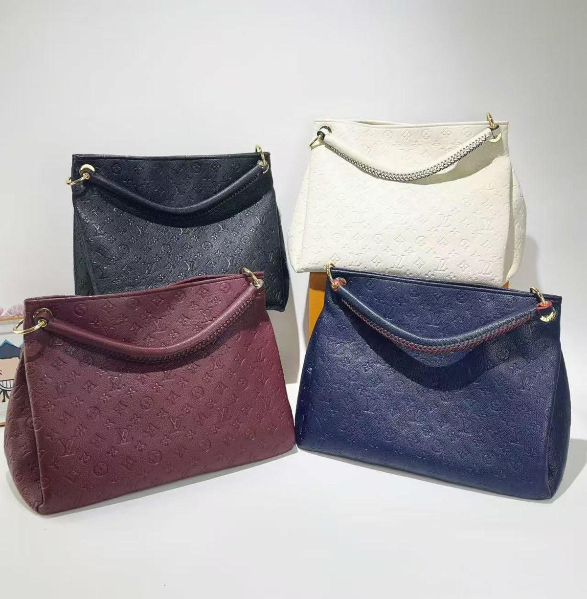 Black Handbag for Women 46.0x32.0x22.0cm LEM497