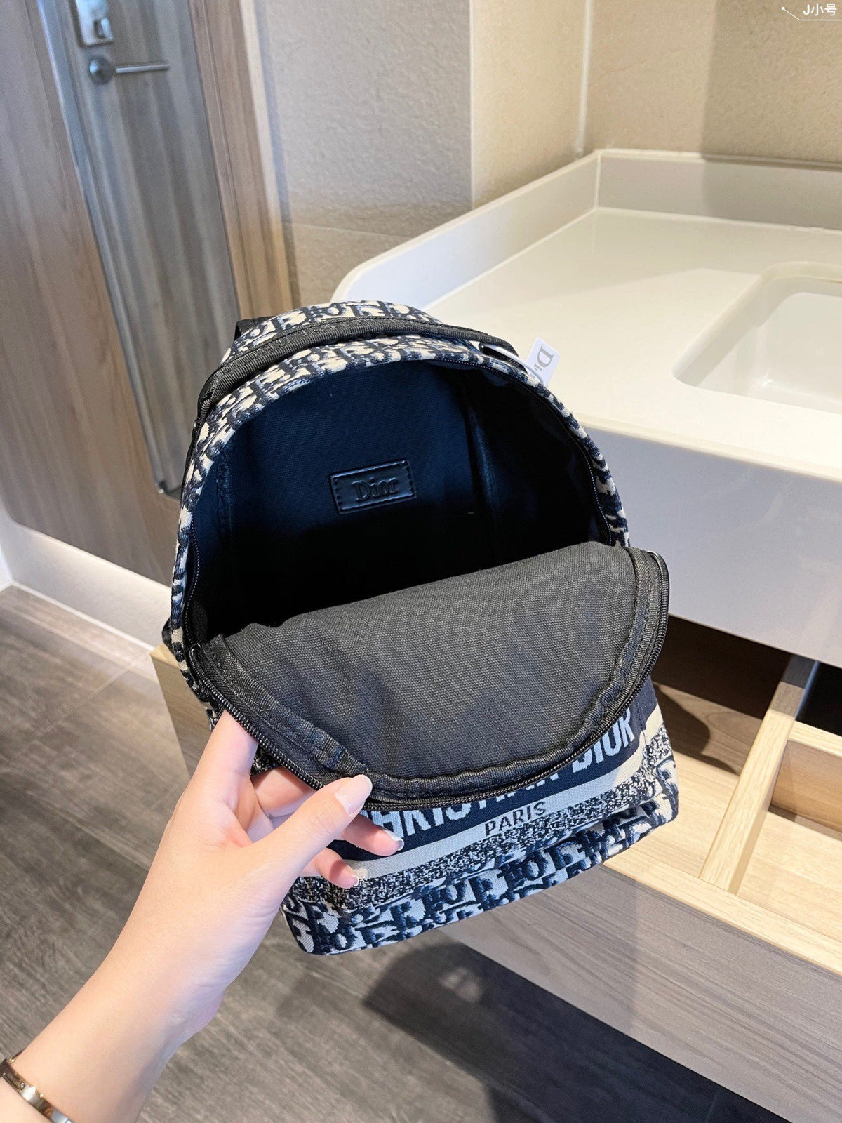 Fashion Bag for Women 23*13*33cm DEM106