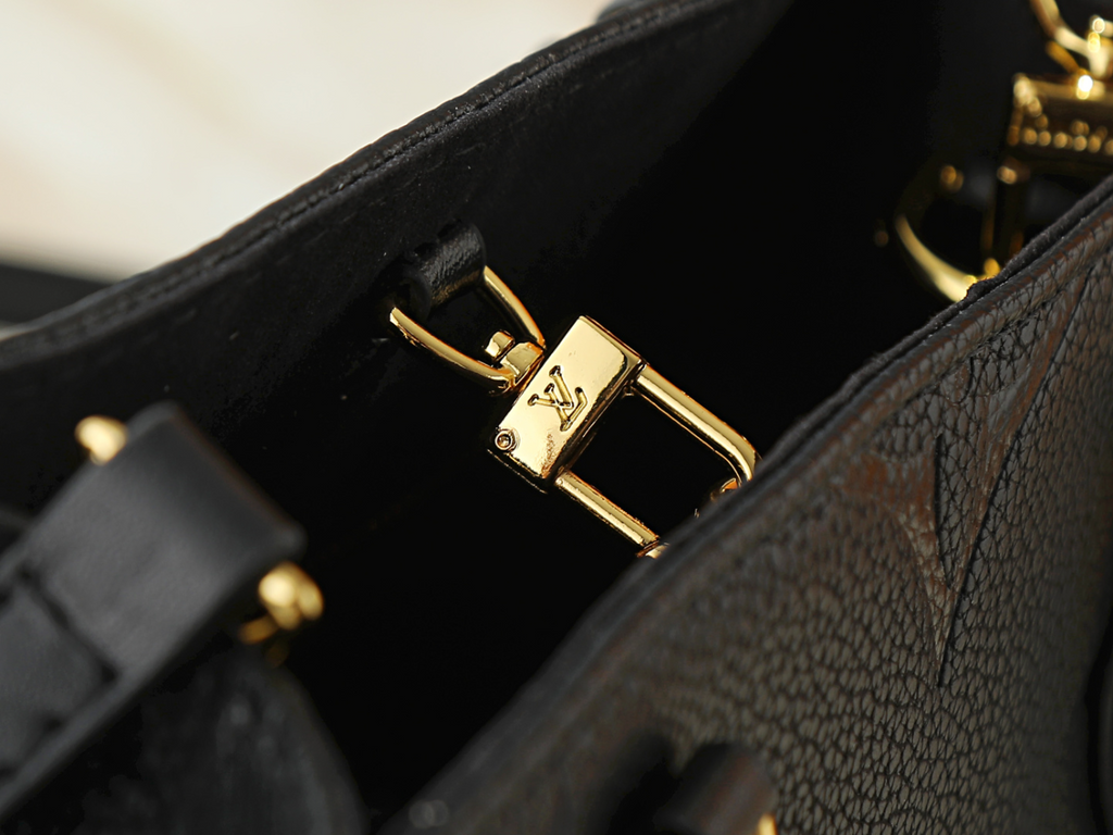 Black Handbag for Women 41.0x34.0x19.0cm LEM434