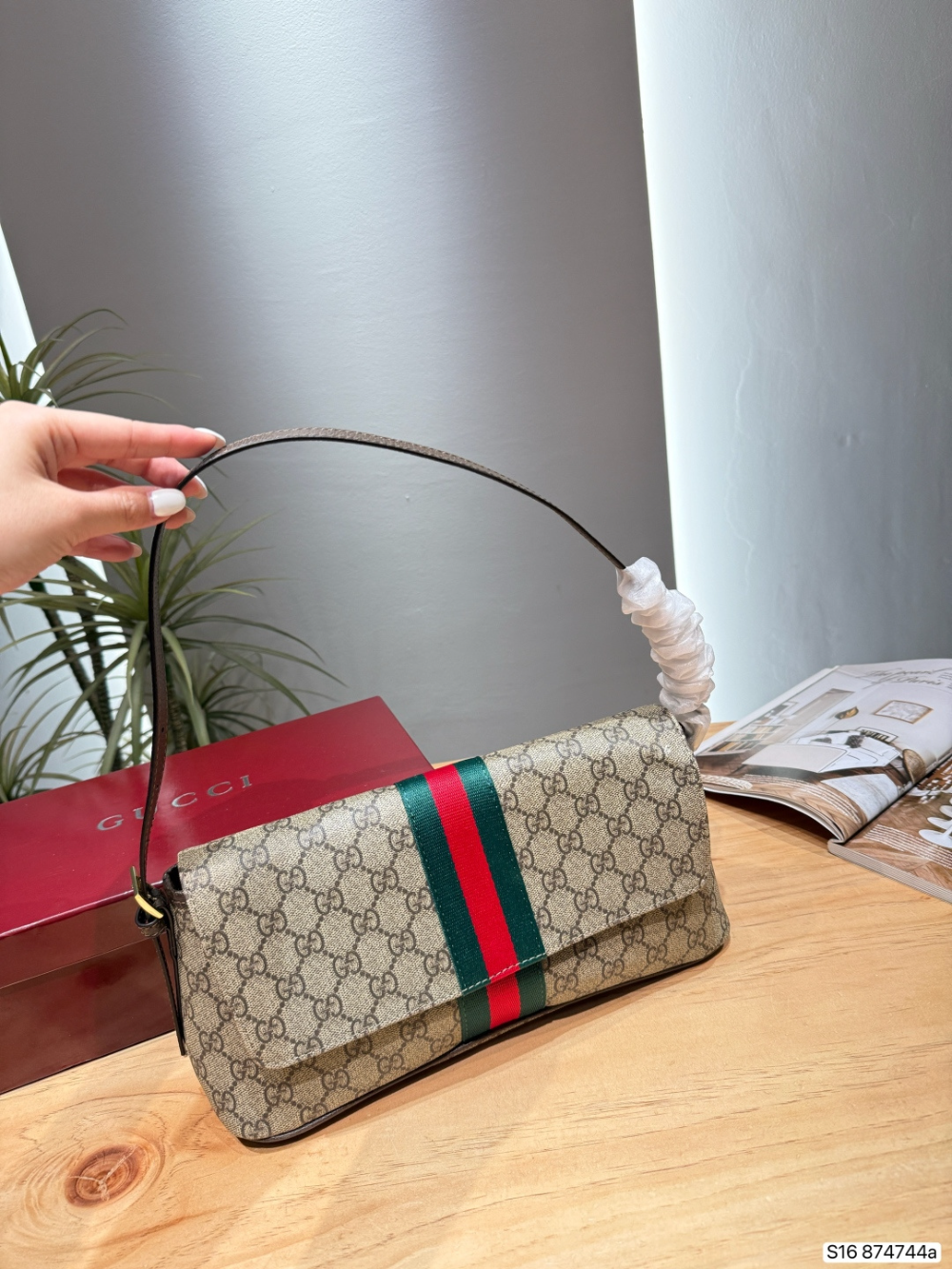 Fashion Handbag for Women 31*15cm GEM161