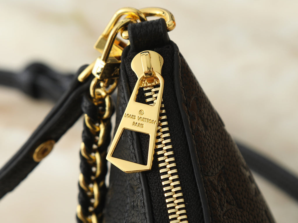 Black/Gold Crossbody Bag for Women 19x13x8cm LEM465