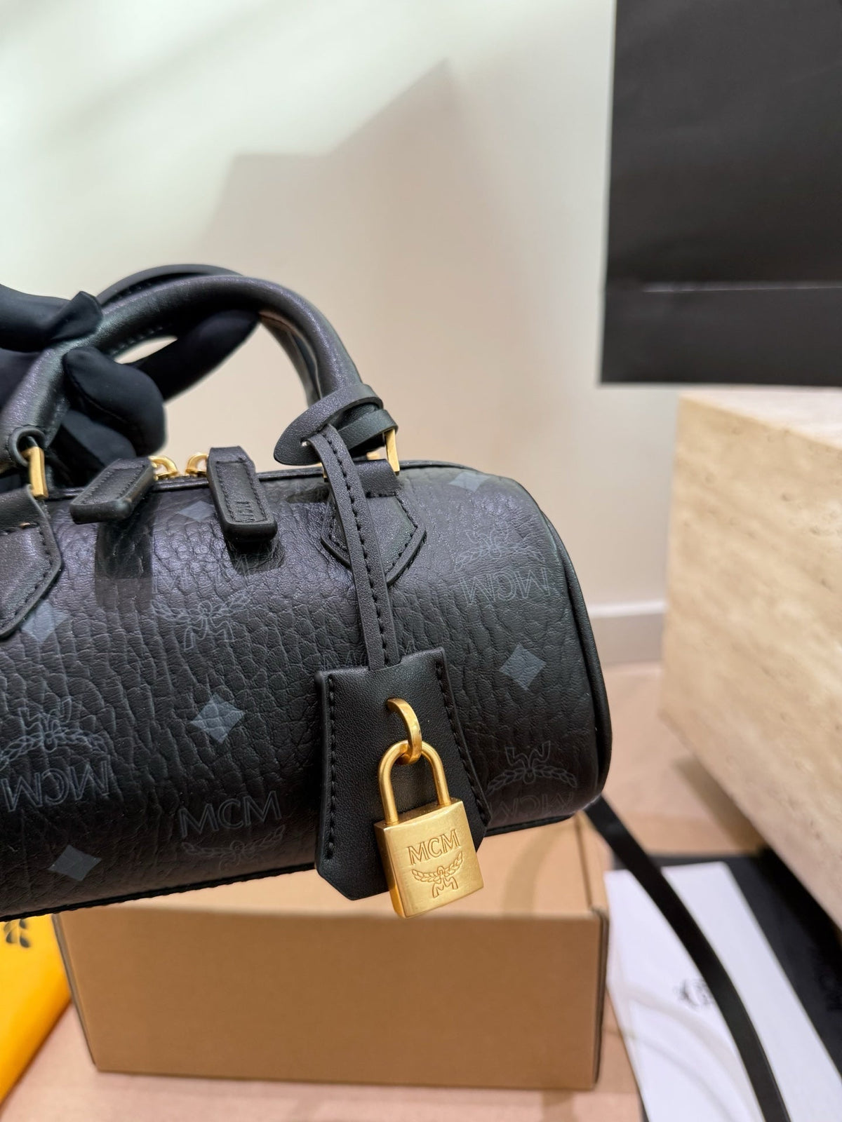 Designer Canvas Bag for Women 22.5x12x15cm MCM02