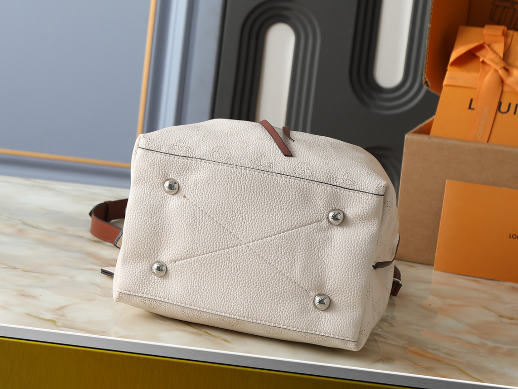 Black/White Handbag for Women 25x25x20cm LEM486