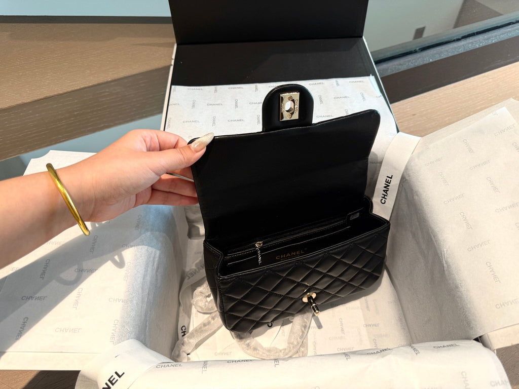 Designer Black/White Crossbody Bag for Women 20cm CEM250