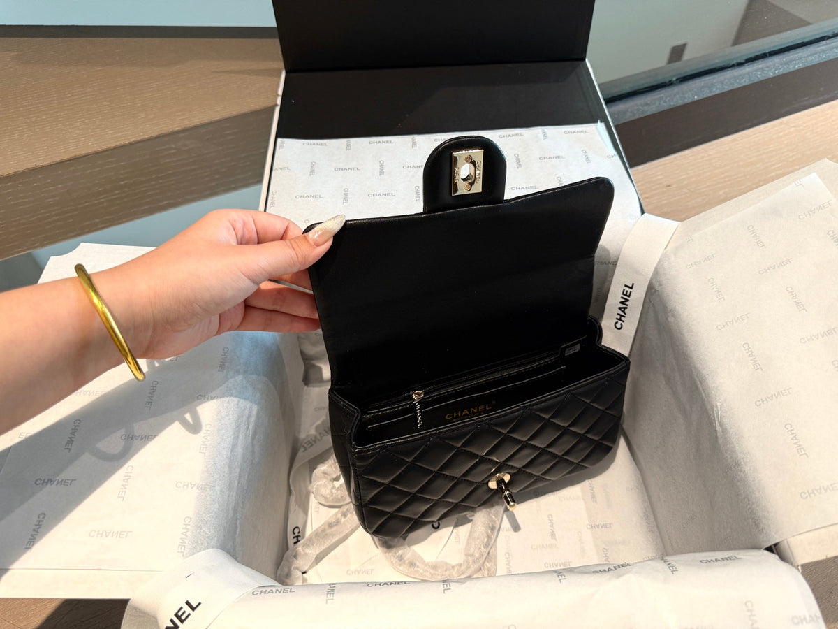 Designer Black/White Crossbody Bag for Women 20cm CEM250
