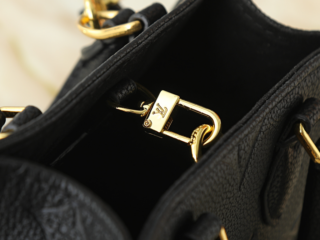 Black Handbag for Women 41.0x34.0x19.0cm LEM434