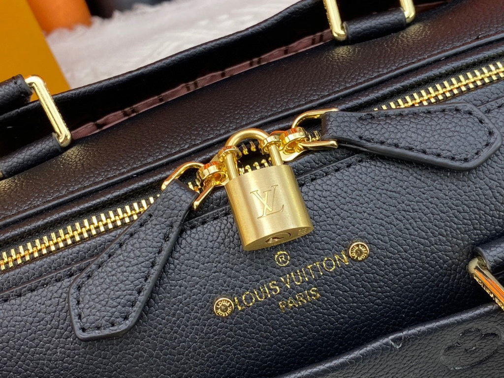 Genuine Leather Crossbody Bag for Women 25*19cm LEM290